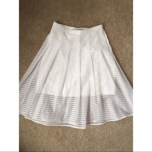 FINAL SALE ENDS @ MIDNIGHT Mid-shin length skirt!